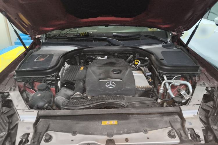Used Mercedes-Benz GLC 2017 GLC 260 4MATIC Dynamic Edition Engine Bay