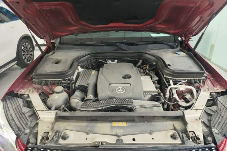 Used Mercedes-Benz GLC 2017 GLC 260 4MATIC Luxury Model Engine Bay