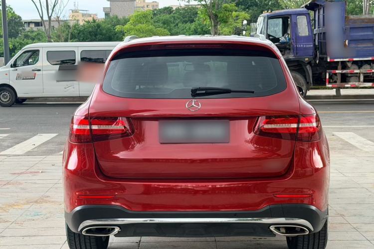 Used Mercedes-Benz GLC 2017 GLC 260 4MATIC Dynamic Edition Exterior 3
