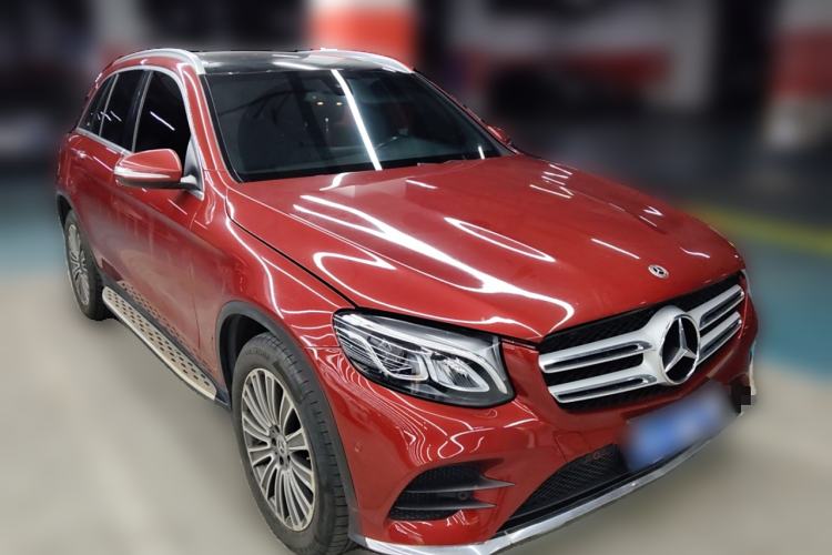 Used Mercedes-Benz GLC 2017 GLC 260 4MATIC Dynamic Edition Front Right 45 Deg