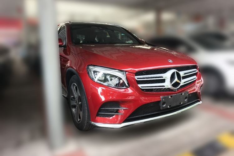 Used Mercedes-Benz GLC 2017 GLC 300 4MATIC Sport Edition Front Right 45 Deg