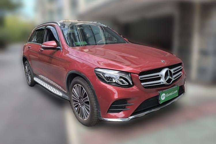 Used Mercedes-Benz GLC 2017 GLC 260 4MATIC Dynamic Edition Front Right 45 Deg