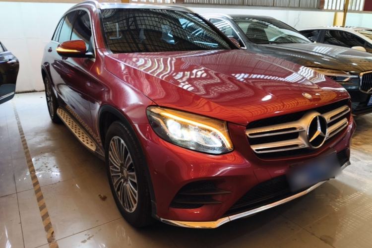Used Mercedes-Benz GLC 2017 GLC 260 4MATIC Dynamic Edition Front Right 45 Deg