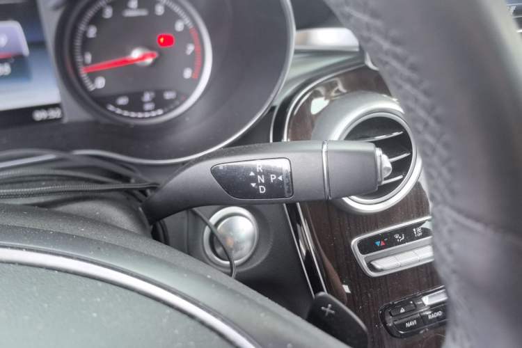 Used Mercedes-Benz GLC 2017 GLC 260 4MATIC Luxury Model Gear Lever
