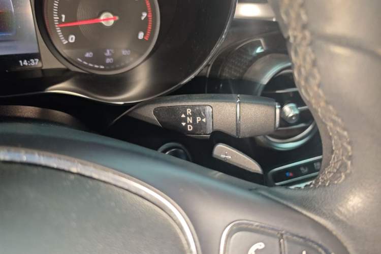 Used Mercedes-Benz GLC 2017 GLC 260 4MATIC Luxury Model Gear Lever