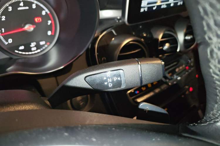 Used Mercedes-Benz GLC 2017 GLC 260 4MATIC Luxury Model Gear Lever
