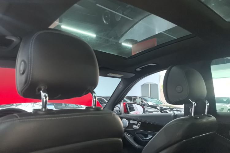 Used Mercedes-Benz GLC 2017 GLC 260 4MATIC Luxury Model Headliner
