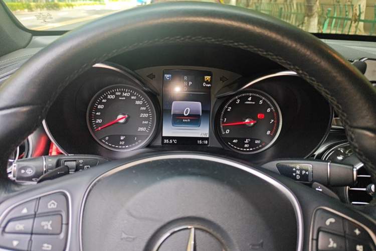 Used Mercedes-Benz GLC 2017 GLC 260 4MATIC Luxury Model Instrument Cluster