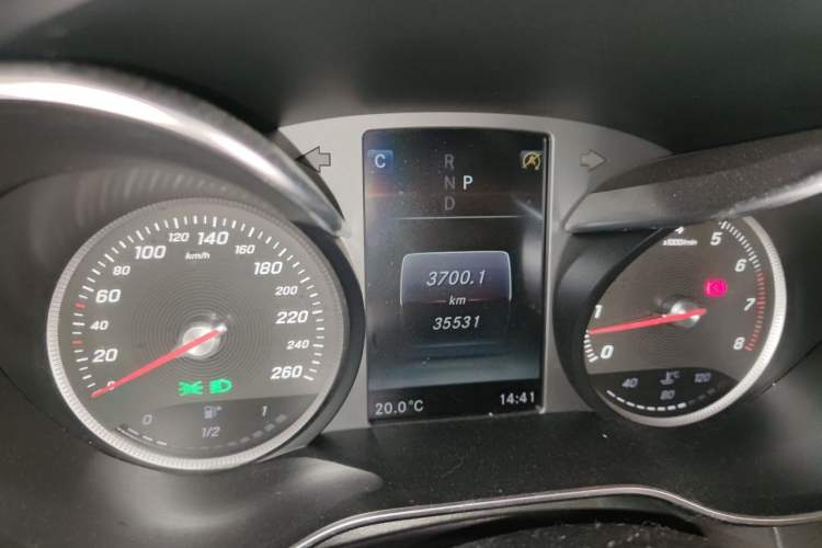 Used Mercedes-Benz GLC 2017 GLC 260 4MATIC Dynamic Edition Instrument Cluster