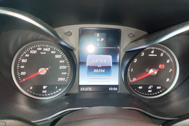 Used Mercedes-Benz GLC 2017 GLC 260 4MATIC Luxury Model Instrument Cluster