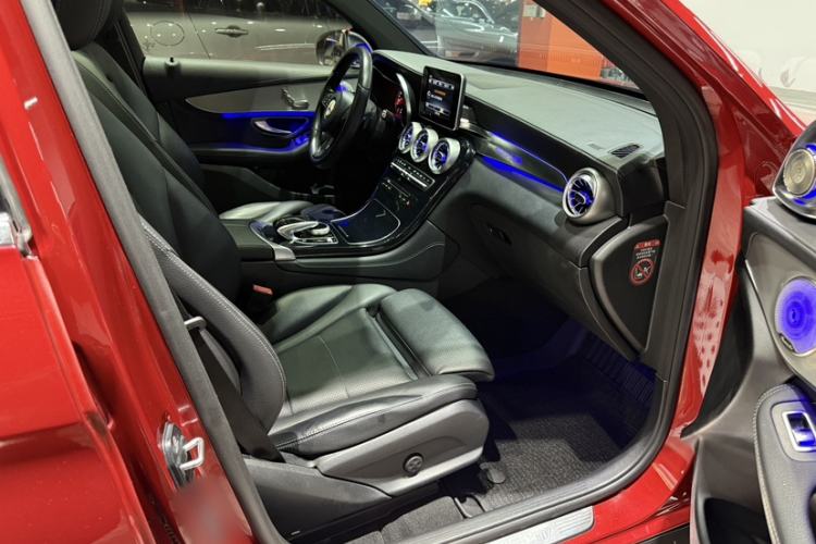 Used Mercedes-Benz GLC 2017 GLC 200 4MATIC Interior 1