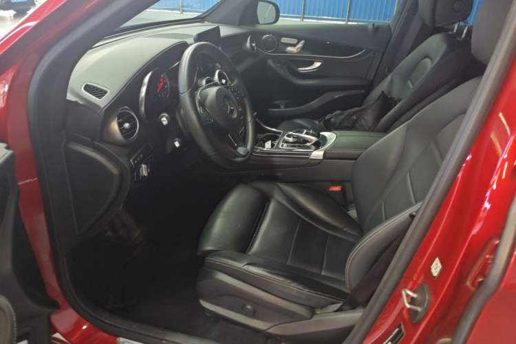 Used Mercedes-Benz GLC 2017 GLC 260 4MATIC Luxury Model Left Front Seat