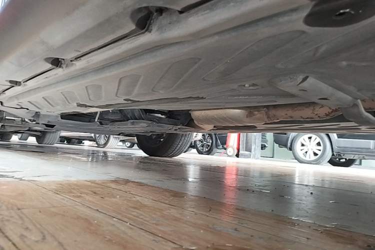 Used Mercedes-Benz GLC 2017 GLC 260 4MATIC Dynamic Edition Left Side Sill