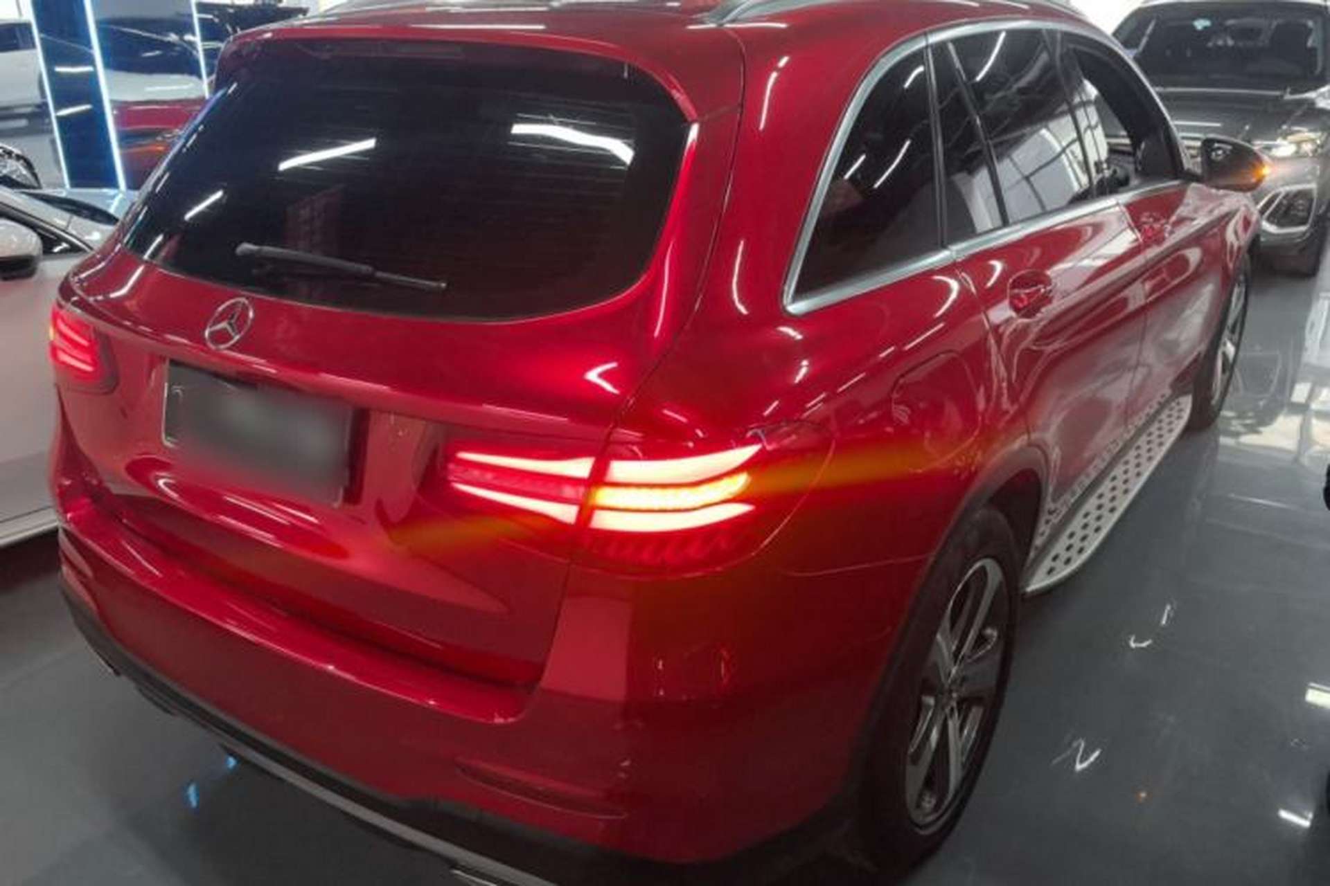 Used Mercedes-Benz GLC 2017 GLC 260 4MATIC Luxury Model Rear Right 45 Deg