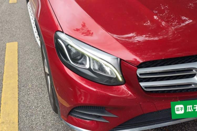 Used Mercedes-Benz GLC 2017 GLC 260 4MATIC Luxury Model Right Front Headlight
