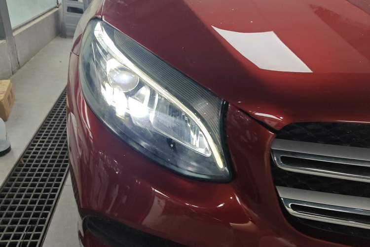 Used Mercedes-Benz GLC 2017 GLC 260 4MATIC Luxury Model Right Front Headlight
