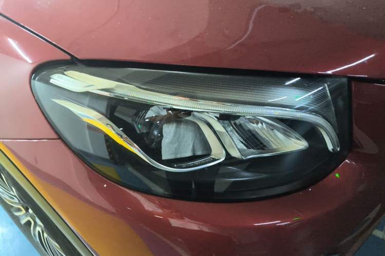Used Mercedes-Benz GLC 2017 GLC 260 4MATIC Dynamic Edition Right Front Headlight