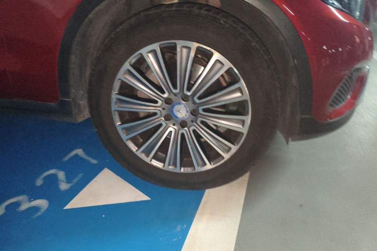 Used Mercedes-Benz GLC 2017 GLC 200 4MATIC Right Front Wheel Hub