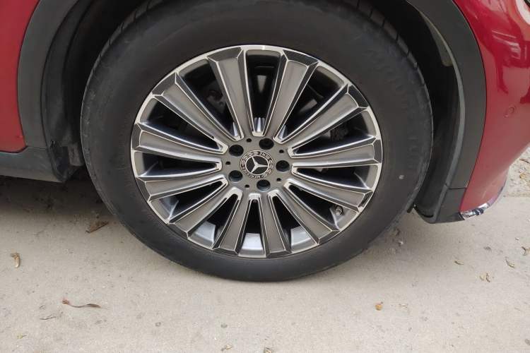 Used Mercedes-Benz GLC 2017 GLC 260 4MATIC Dynamic Edition Right Front Wheel Hub