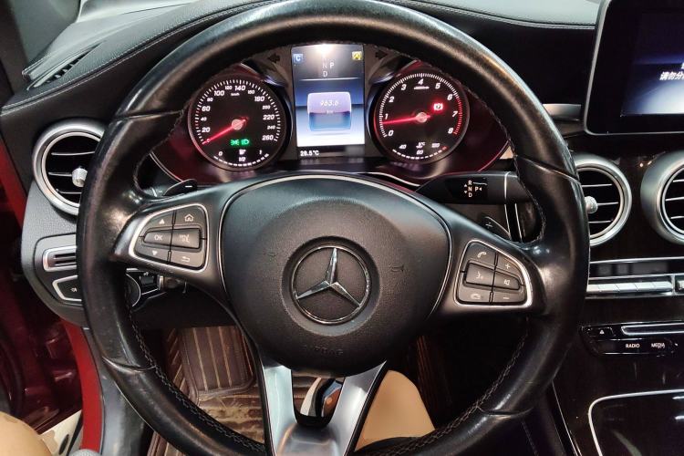 Used Mercedes-Benz GLC 2017 GLC 260 4MATIC Dynamic Edition Steering Wheel
