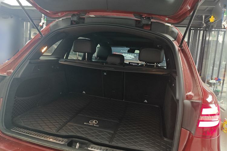 Used Mercedes-Benz GLC 2017 GLC 260 4MATIC Luxury Model Trunk