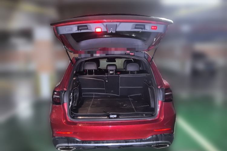 Used Mercedes-Benz GLC 2017 GLC 260 4MATIC Luxury Model Trunk