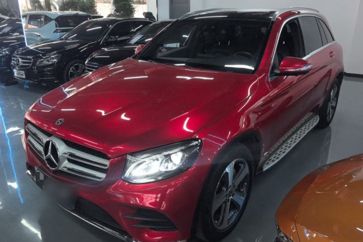 Used Mercedes-Benz GLC 2017 GLC 260 4MATIC Luxury Model Guazi used car, China used car export, Used car for sale, Used Mercedes-Benz cars, Cheapest cars for sale