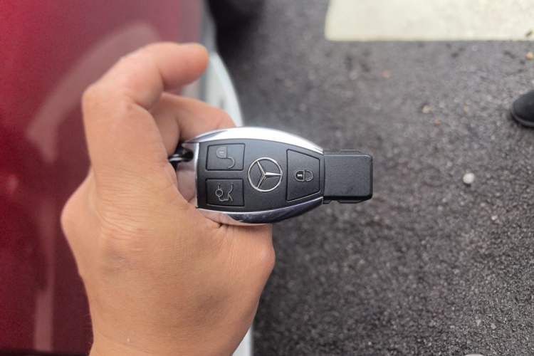Used Mercedes-Benz GLC 2017 GLC 260 4MATIC Luxury Model Vehicle Key