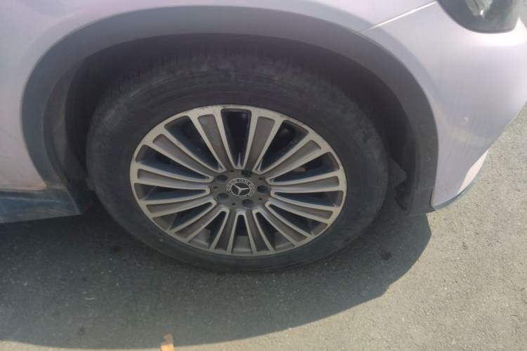 Used Mercedes-Benz GLC 2017 GLC 260 4MATIC Dynamic Edition Right Front Wheel Hub