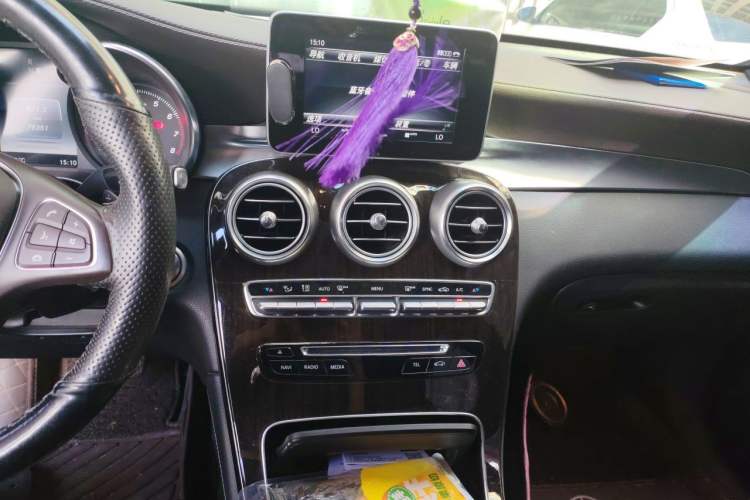 Used Mercedes-Benz GLC 2017 GLC 260 4MATIC Luxury Model Audio And AC Panel