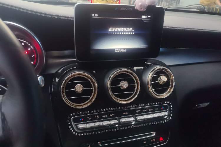 Used Mercedes-Benz GLC 2017 GLC 260 4MATIC Luxury Model Audio And AC Panel