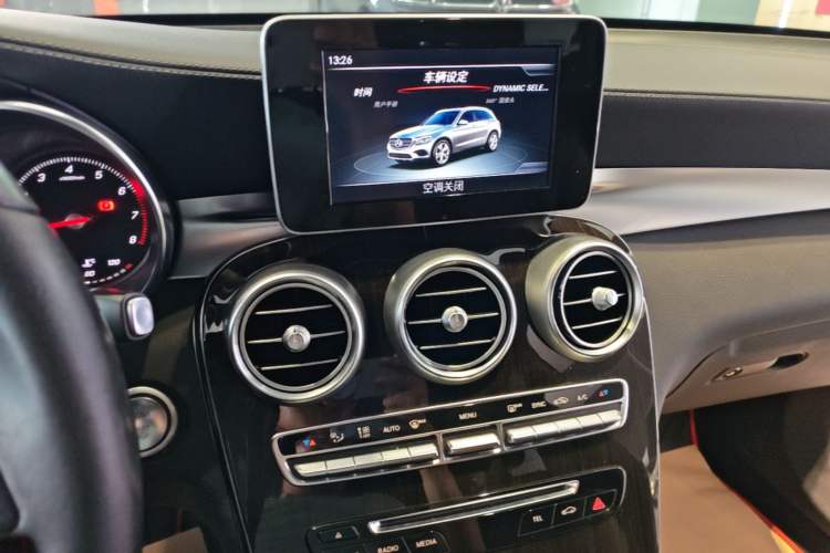 Used Mercedes-Benz GLC 2017 GLC 260 4MATIC Luxury Model Audio And AC Panel