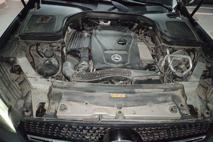 Used Mercedes-Benz GLC 2017 GLC 260 4MATIC Luxury Model Engine Bay
