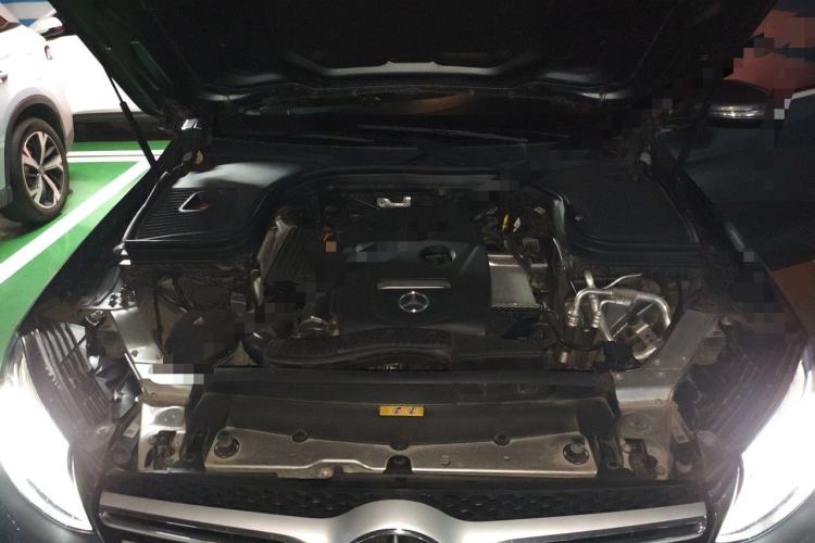 Used Mercedes-Benz GLC 2017 GLC 260 4MATIC Dynamic Edition Engine Bay