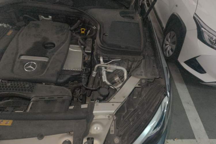 Used Mercedes-Benz GLC 2017 GLC 200 4MATIC Engine Bay Left