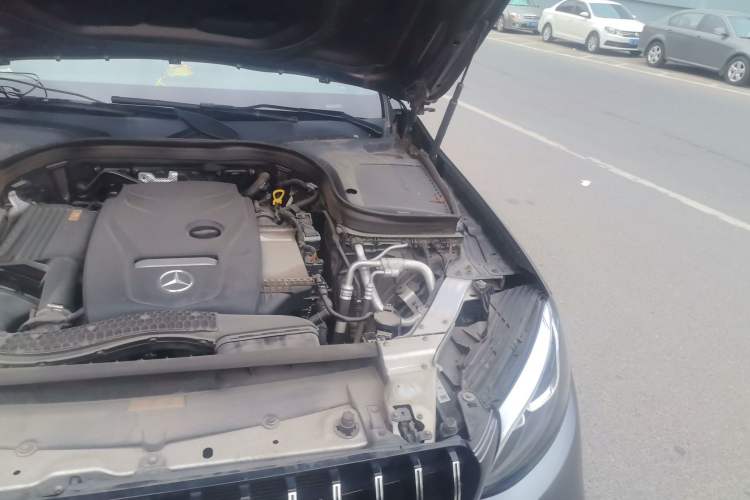 Used Mercedes-Benz GLC 2017 GLC 260 4MATIC Luxury Model Engine Bay Left