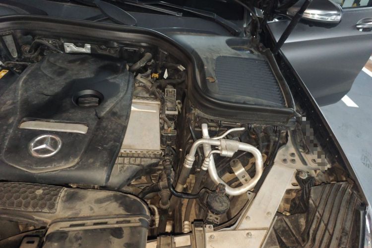 Used Mercedes-Benz GLC 2017 GLC 260 4MATIC Luxury Model Engine Bay Left