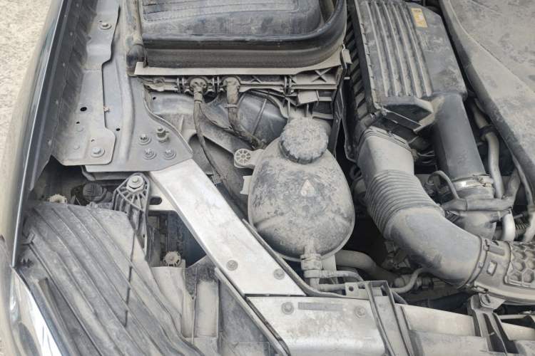 Used Mercedes-Benz GLC 2017 GLC 300 4MATIC Sport Edition Engine Bay Right