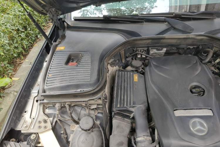Used Mercedes-Benz GLC 2017 GLC 200 4MATIC Engine Bay Right