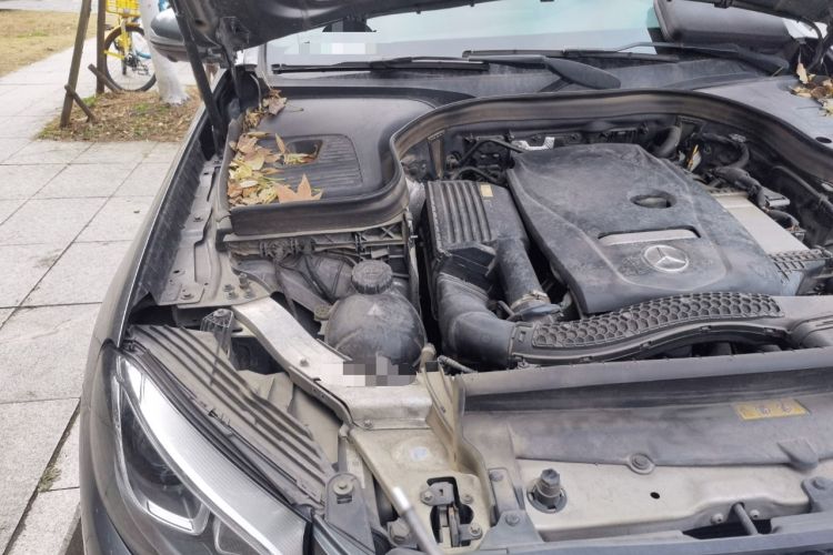 Used Mercedes-Benz GLC 2017 GLC 260 4MATIC Luxury Model Engine Bay Right