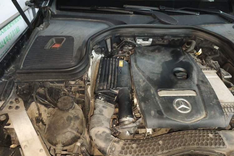 Used Mercedes-Benz GLC 2017 GLC 260 4MATIC Luxury Model Engine Bay Right