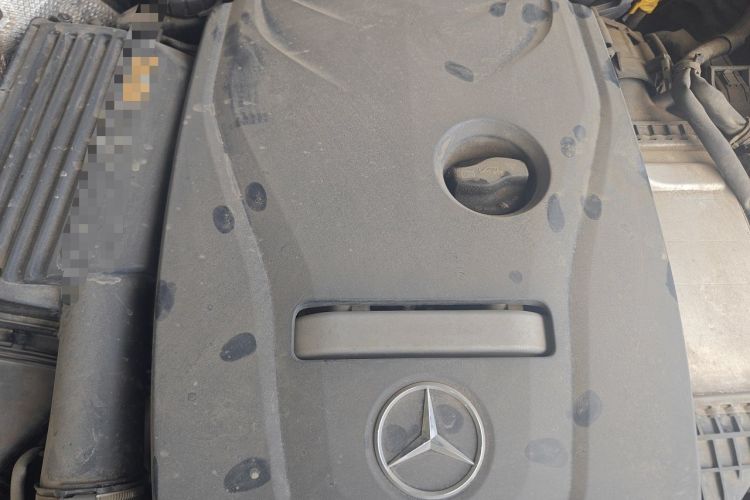 Used Mercedes-Benz GLC 2017 GLC 260 4MATIC Dynamic Edition Engine Bay