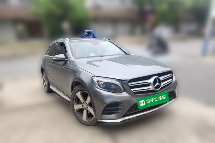 Used Mercedes-Benz GLC 2017 GLC 300 4MATIC Sport Edition Front Right 45 Deg