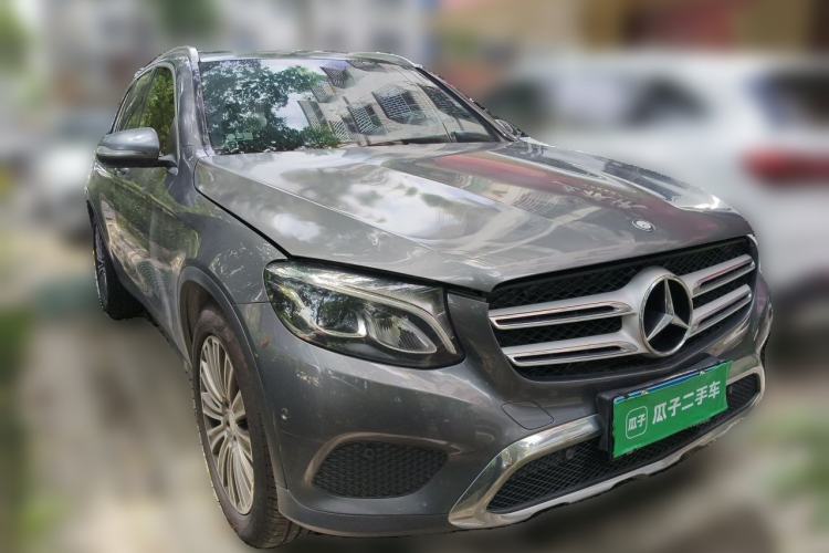 Used Mercedes-Benz GLC 2017 GLC 200 4MATIC Front Right 45 Deg