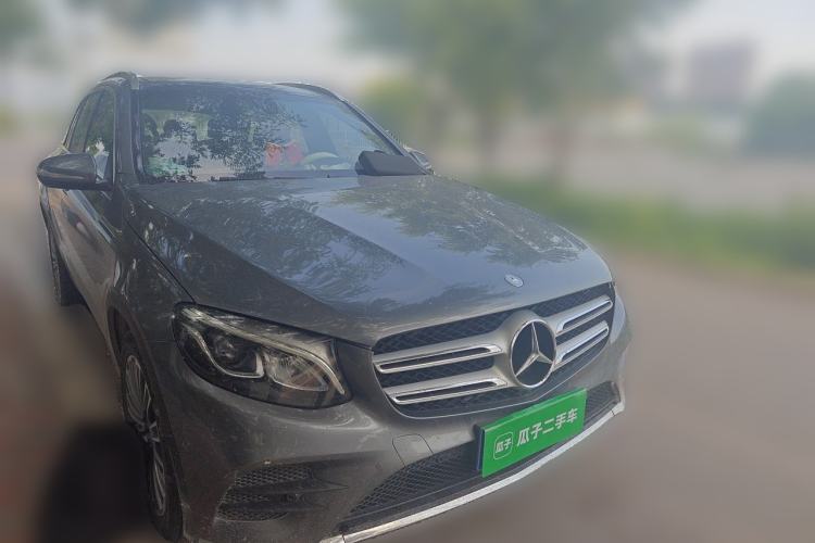 Used Mercedes-Benz GLC 2017 GLC 260 4MATIC Dynamic Edition Front Right 45 Deg