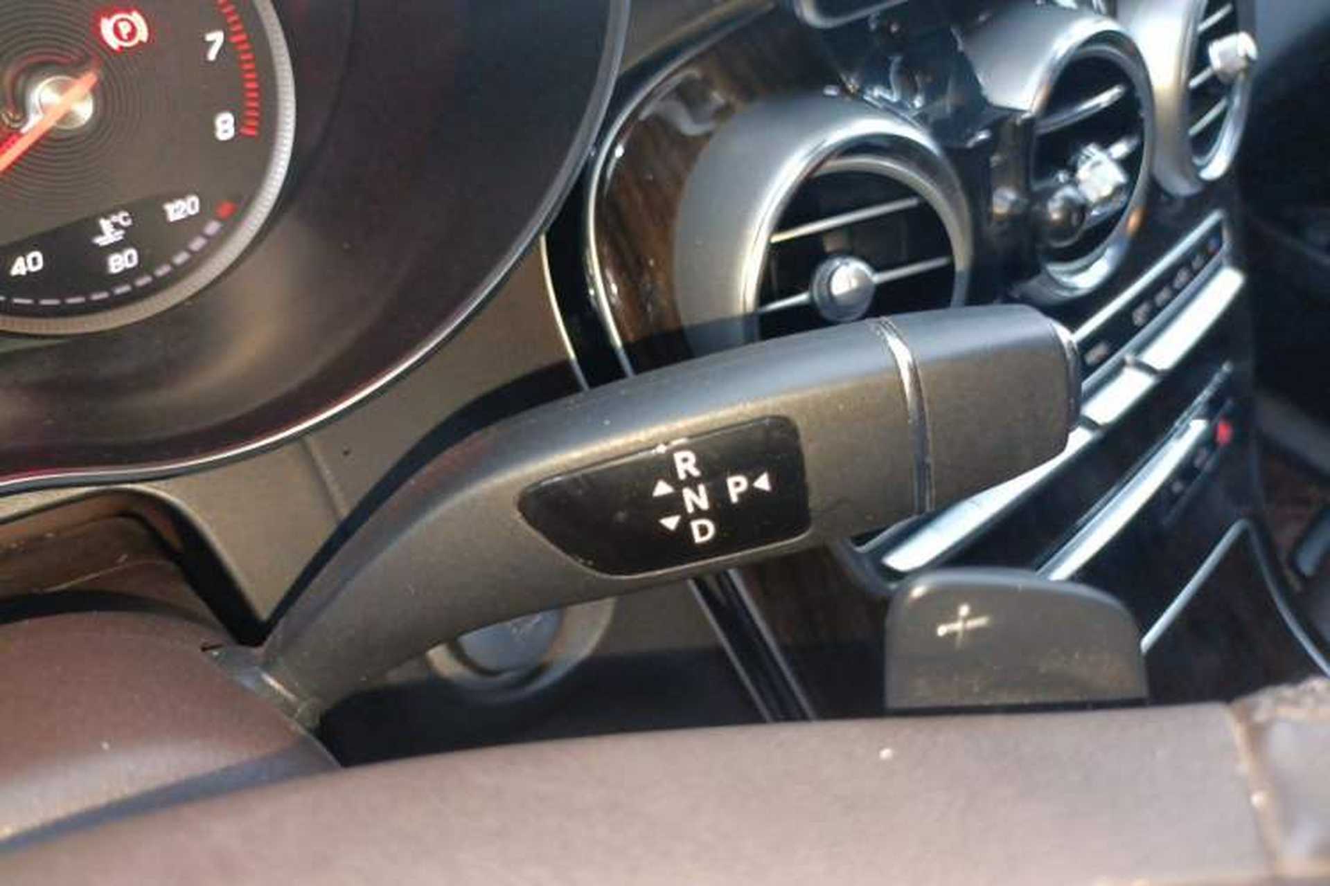 Used Mercedes-Benz GLC 2017 GLC 260 4MATIC Luxury Model Gear Lever