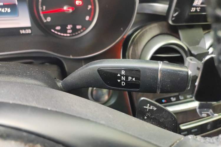 Used Mercedes-Benz GLC 2017 GLC 260 4MATIC Luxury Model Gear Lever