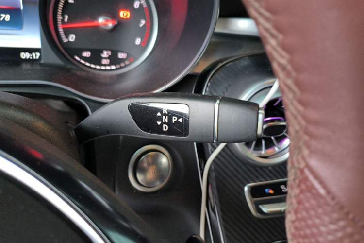 Used Mercedes-Benz GLC 2017 GLC 260 4MATIC Luxury Model Gear Lever
