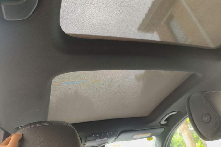 Used Mercedes-Benz GLC 2017 GLC 260 4MATIC Luxury Model Headliner
