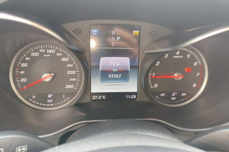 Used Mercedes-Benz GLC 2017 GLC 260 4MATIC Luxury Model Instrument Cluster